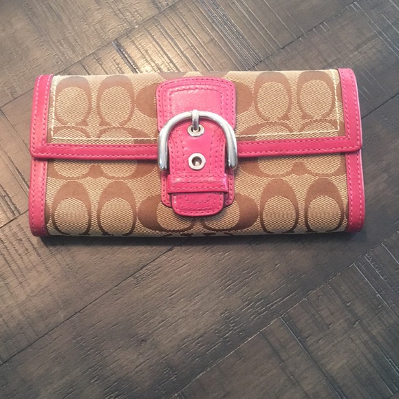 Coach Handbags - Coach wallet pink